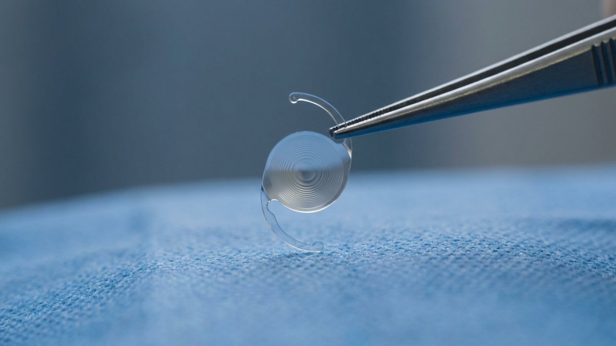 Trifokal Lens Nedir? Kimlere Uygun, Sonuçları ve Yan Etkileri